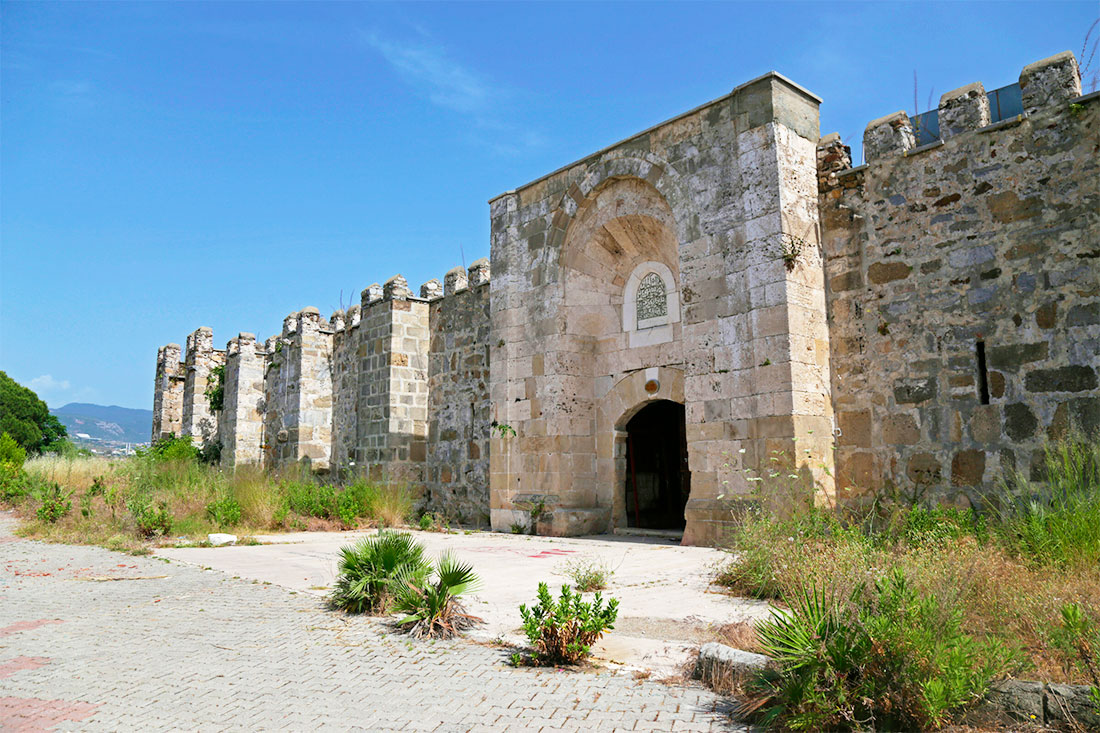 Şarapsa Han